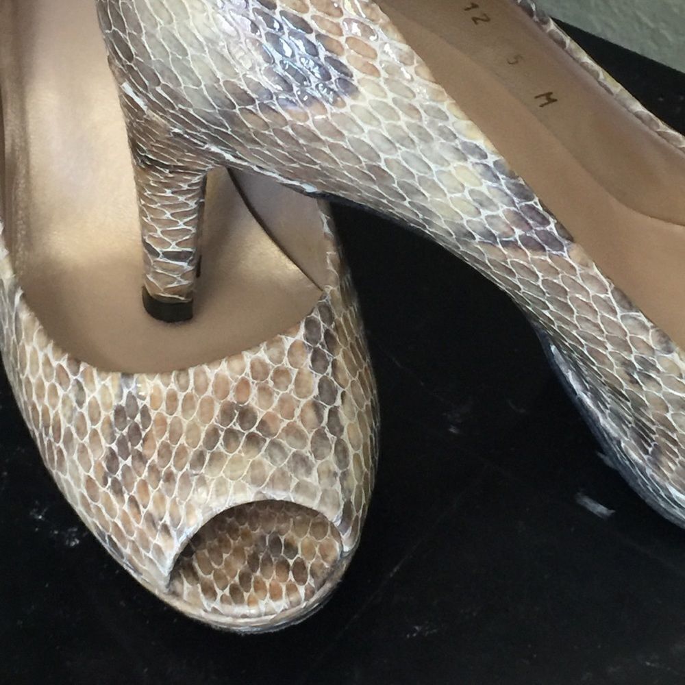 Stuart Weitzman Loopthru Pumps Sneak Leather 5 M - Picture 3 of 7